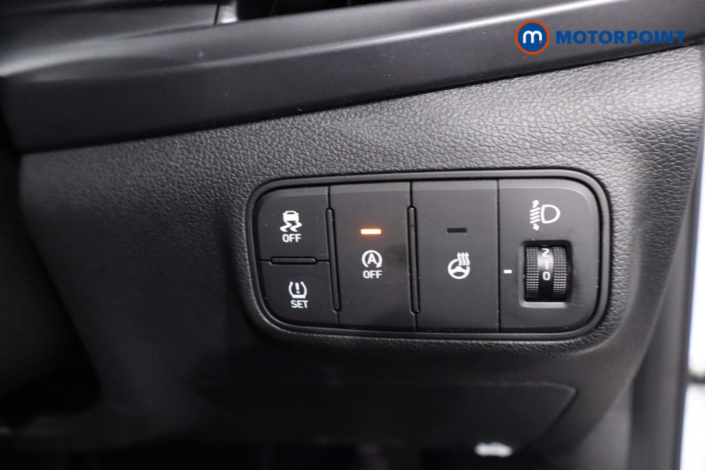 Hyundai I20 Premium Manual Petrol Hatchback - Stock Number (1610726) - 17th supplementary image