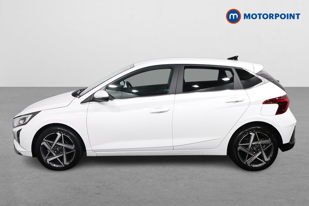 Hyundai I20 Premium Manual Petrol Hatchback - Stock Number (1610726) - Passenger side