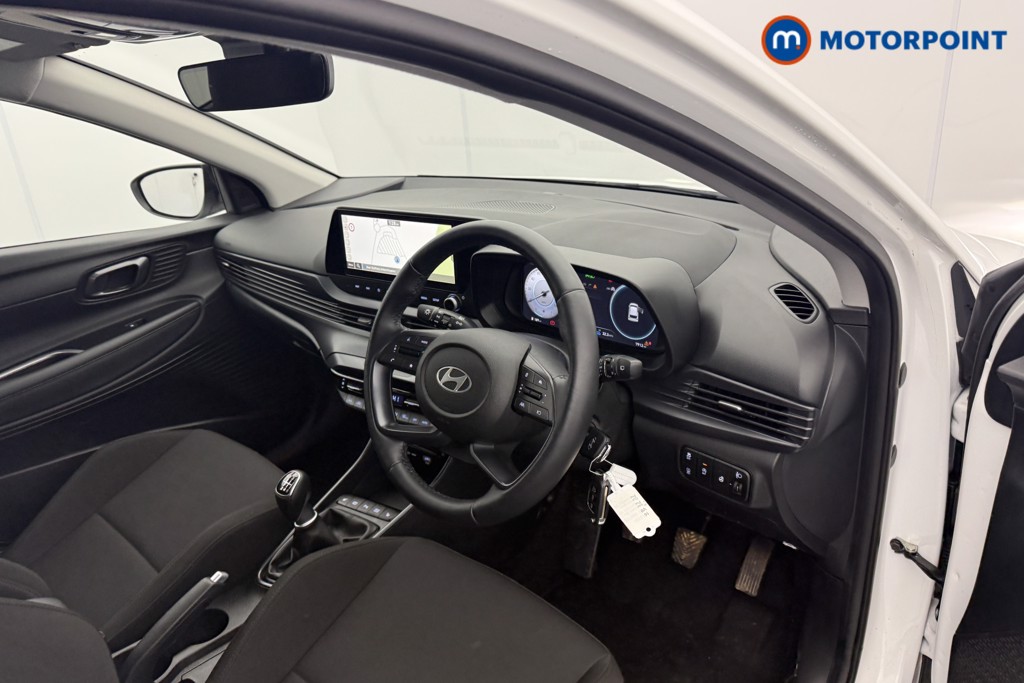 Hyundai I20 Premium Manual Petrol Hatchback - Stock Number (1610731) - 4th supplementary image
