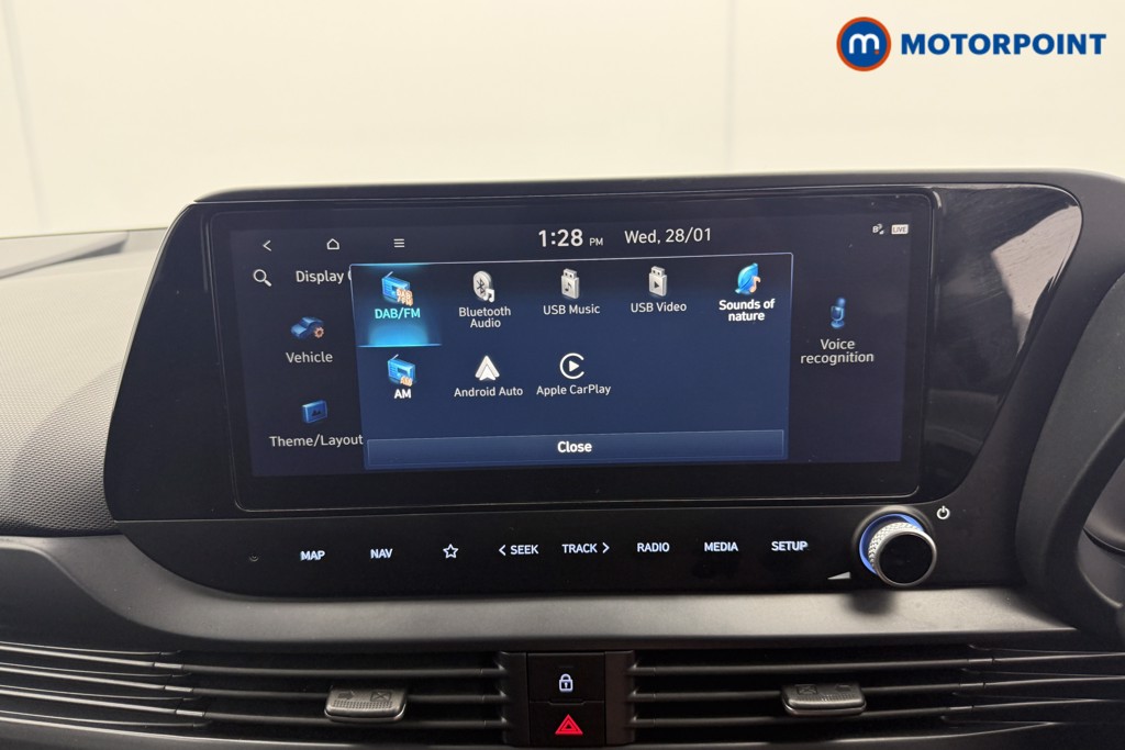 Hyundai I20 Premium Manual Petrol Hatchback - Stock Number (1610731) - 7th supplementary image