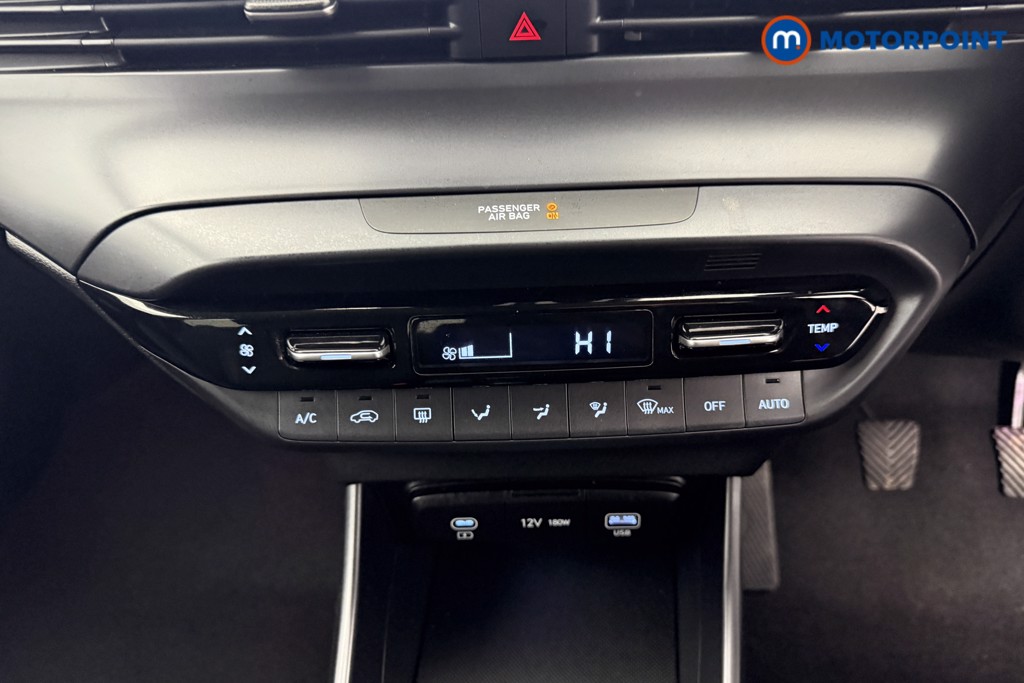 Hyundai I20 Premium Manual Petrol Hatchback - Stock Number (1610731) - 10th supplementary image