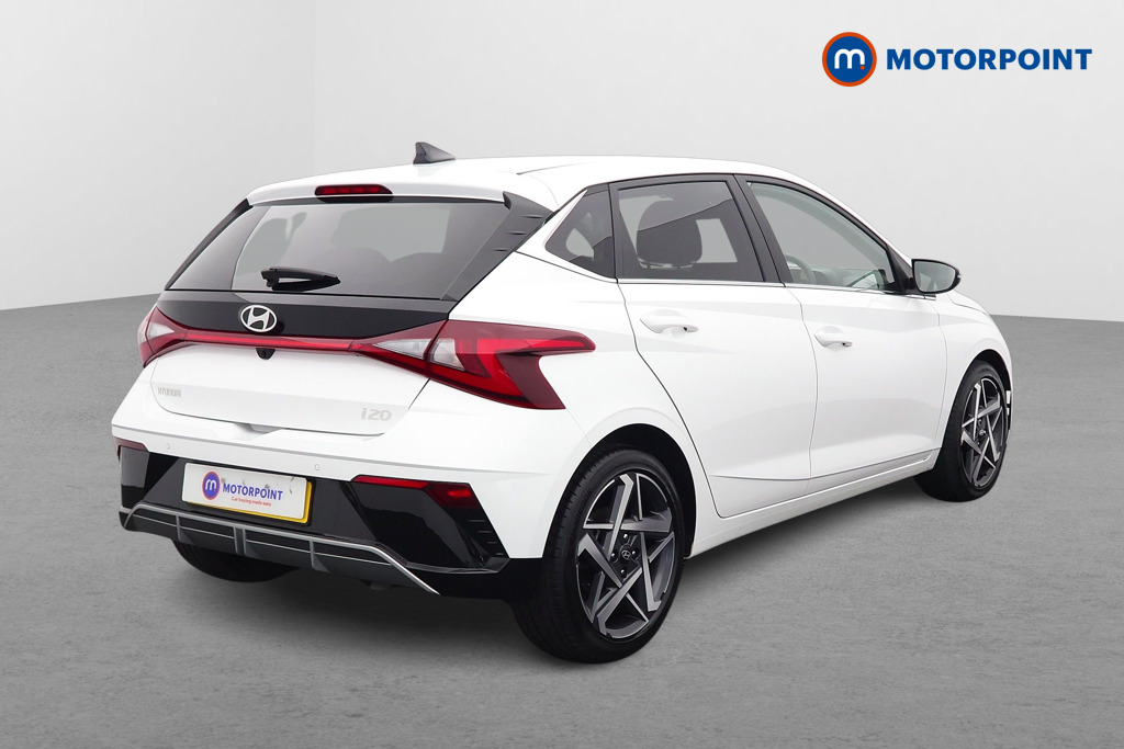Hyundai I20 Premium Manual Petrol Hatchback - Stock Number (1610731) - Drivers side rear corner