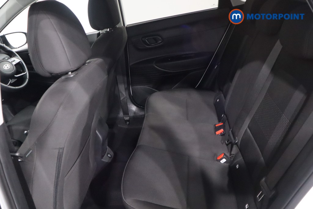 Hyundai I20 Premium Manual Petrol Hatchback - Stock Number (1610738) - 5th supplementary image