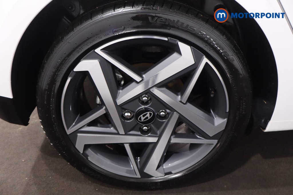 Hyundai I20 Premium Manual Petrol Hatchback - Stock Number (1610738) - 9th supplementary image