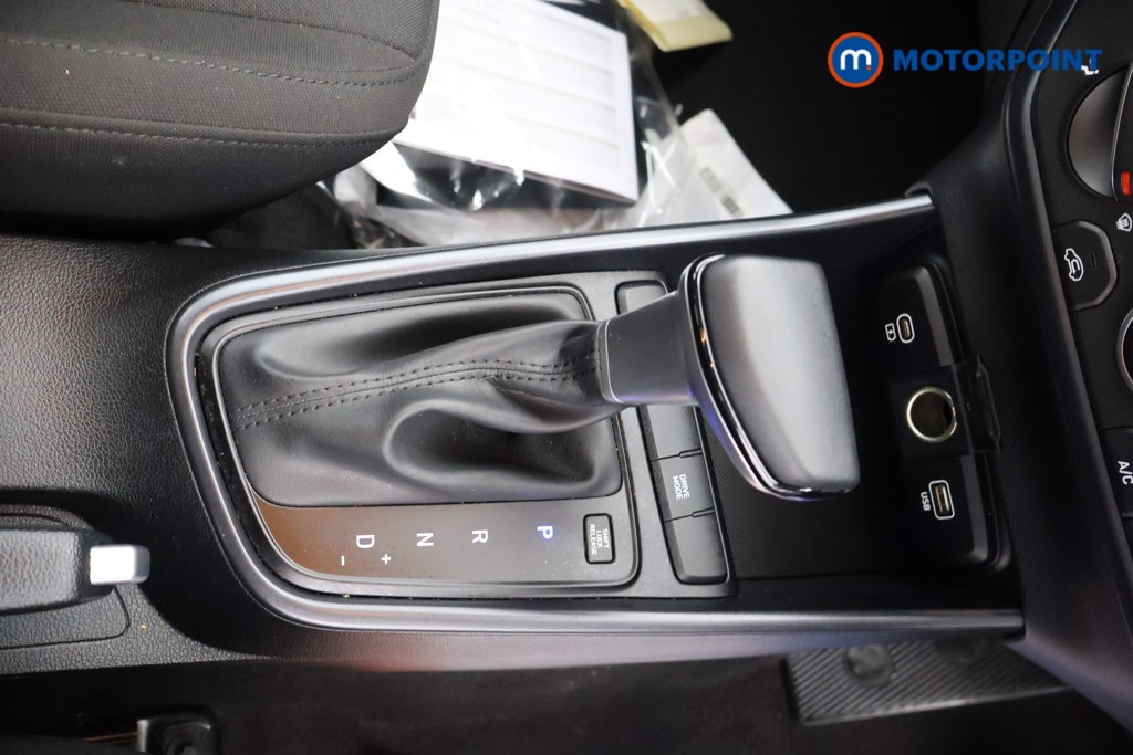 Hyundai I20 Advance Automatic Petrol Hatchback - Stock Number (1610796) - 9th supplementary image