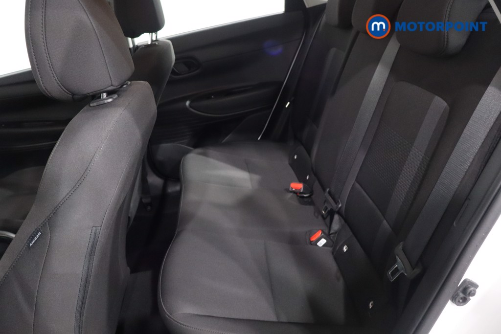 Hyundai I20 Advance Automatic Petrol Hatchback - Stock Number (1610800) - 5th supplementary image