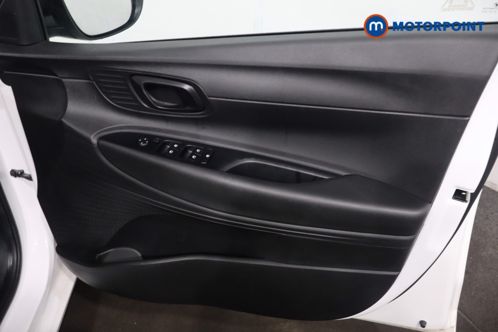 Hyundai I20 Advance Automatic Petrol Hatchback - Stock Number (1610800) - 21st supplementary image