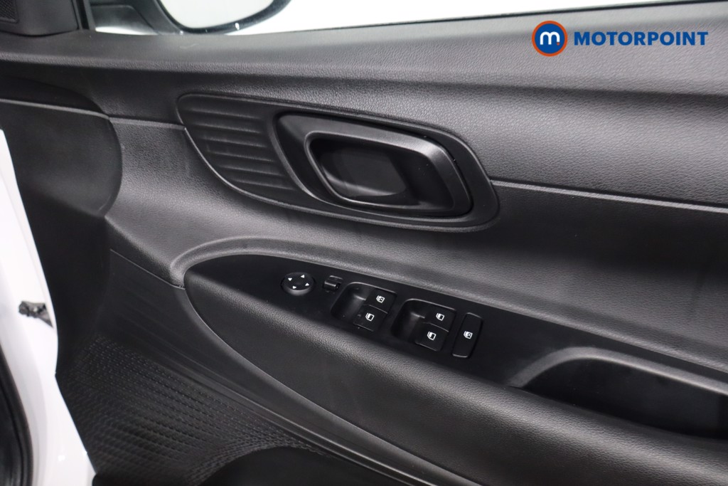 Hyundai I20 Advance Automatic Petrol Hatchback - Stock Number (1610800) - 22nd supplementary image