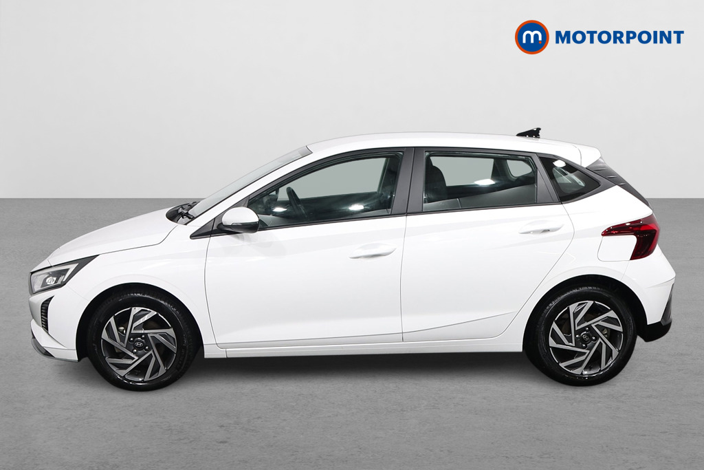 Hyundai I20 Advance Automatic Petrol Hatchback - Stock Number (1610800) - Passenger side