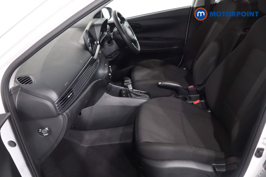 Hyundai I20 Advance Automatic Petrol Hatchback - Stock Number (1610801) - 4th supplementary image