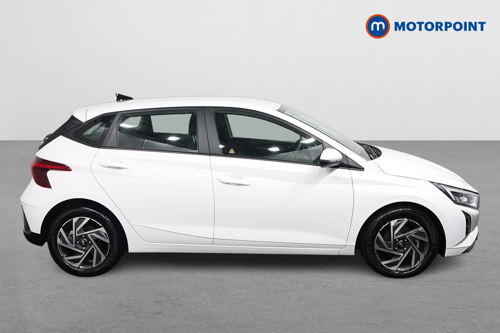 Hyundai I20 Advance Automatic Petrol Hatchback - Stock Number (1610806) - Drivers side