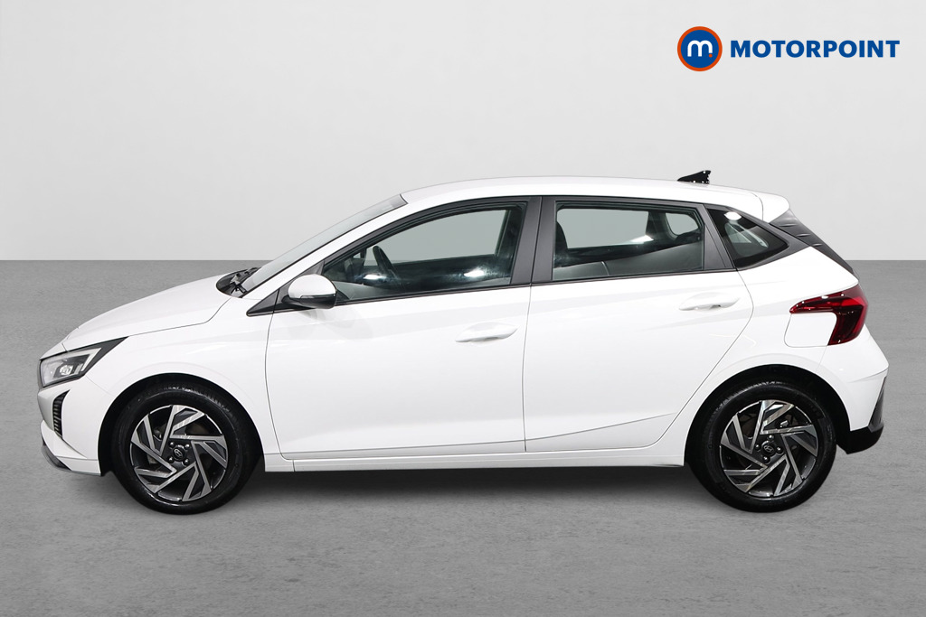 Hyundai I20 Advance Automatic Petrol Hatchback - Stock Number (1610806) - Passenger side