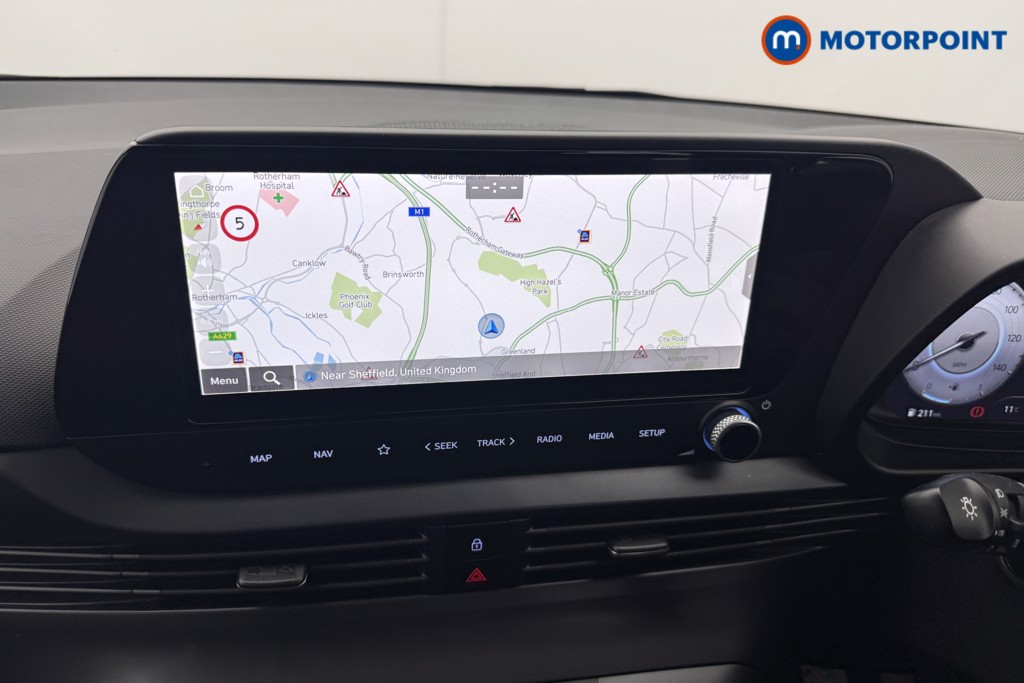 Hyundai I20 Premium Manual Petrol Hatchback - Stock Number (1610844) - 2nd supplementary image