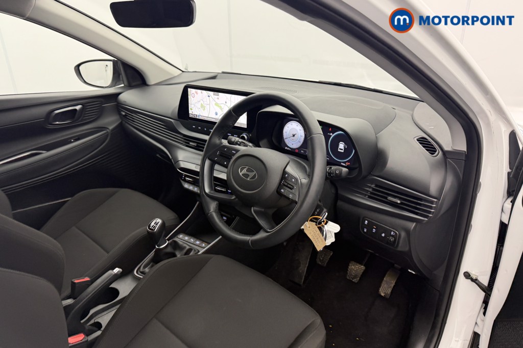 Hyundai I20 Premium Manual Petrol Hatchback - Stock Number (1610844) - 4th supplementary image