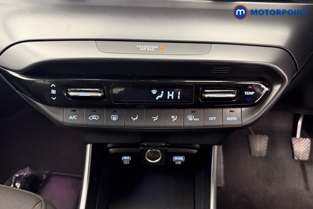 Hyundai I20 Premium Manual Petrol Hatchback - Stock Number (1610844) - 10th supplementary image