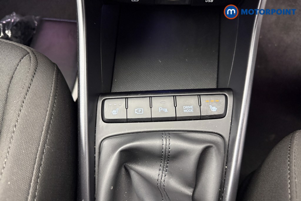 Hyundai I20 Premium Manual Petrol Hatchback - Stock Number (1610844) - 11th supplementary image