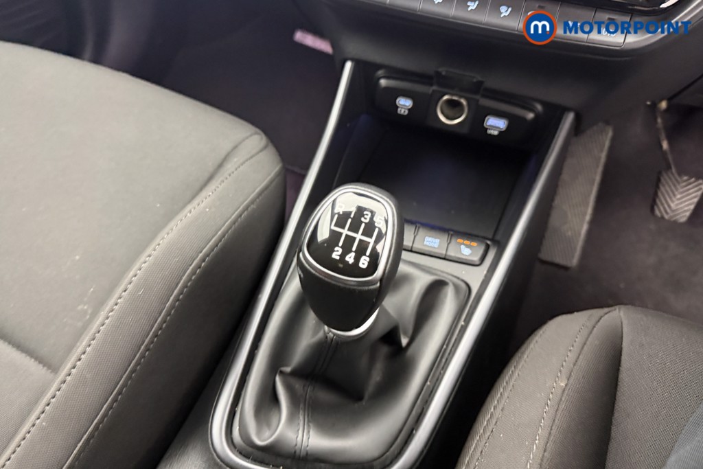 Hyundai I20 Premium Manual Petrol Hatchback - Stock Number (1610844) - 12th supplementary image