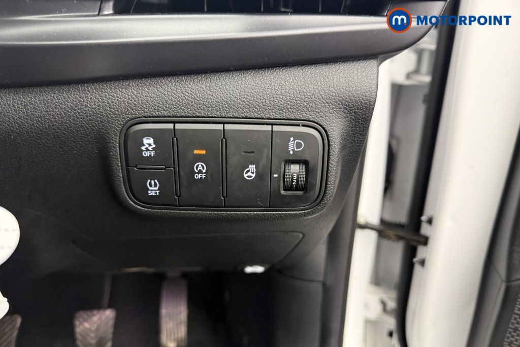 Hyundai I20 Premium Manual Petrol Hatchback - Stock Number (1610844) - 15th supplementary image