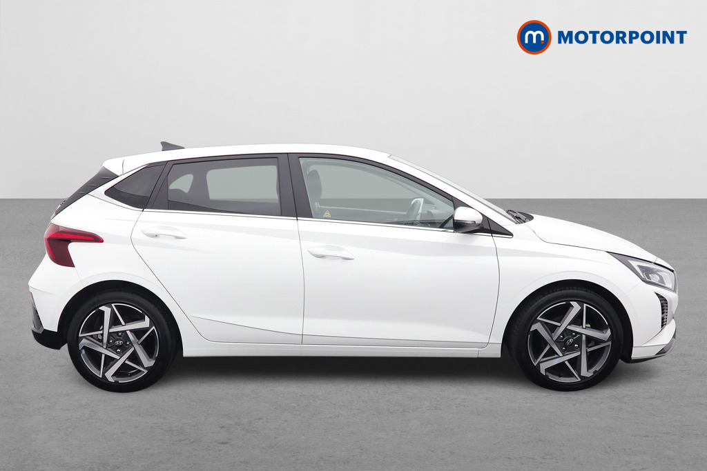 Hyundai I20 Premium Manual Petrol Hatchback - Stock Number (1610844) - Drivers side