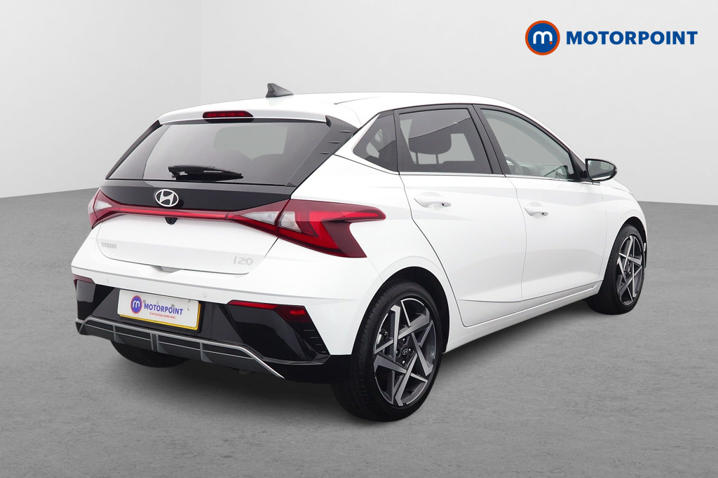 Hyundai I20 Premium Manual Petrol Hatchback - Stock Number (1610844) - Drivers side rear corner