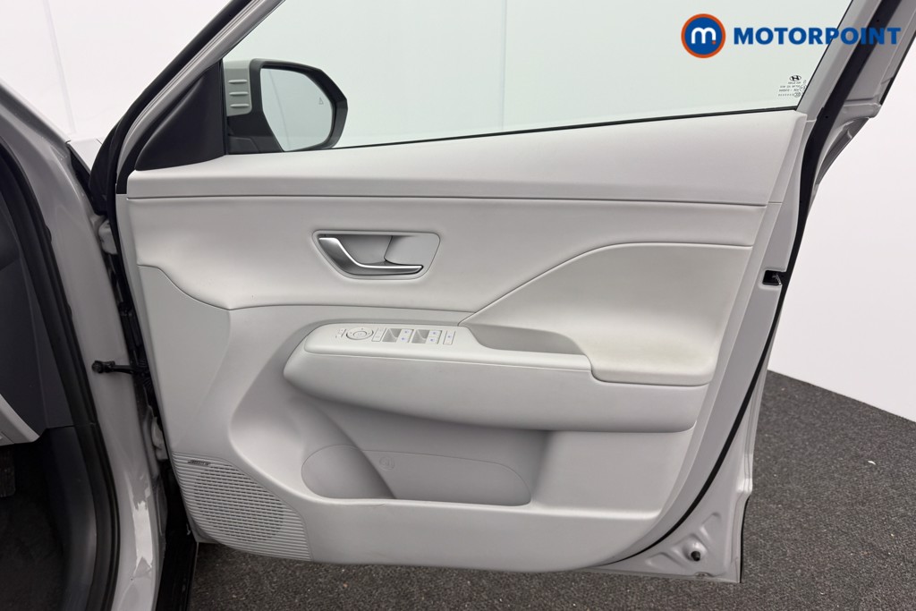 Hyundai Kona Ultimate Automatic Petrol-Electric Hybrid SUV - Stock Number (1610847) - 17th supplementary image