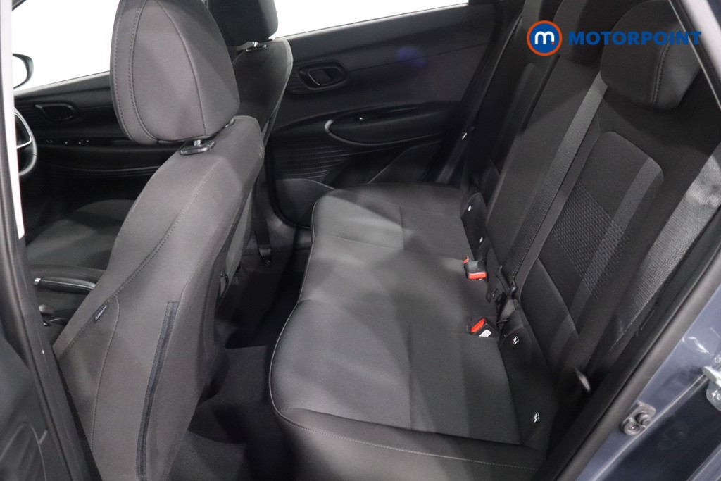 Hyundai I20 Advance Manual Petrol Hatchback - Stock Number (1610912) - 5th supplementary image