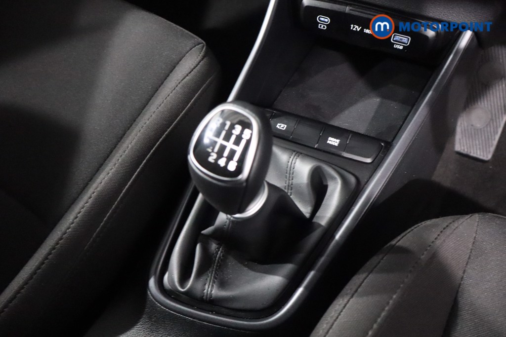 Hyundai I20 Advance Manual Petrol Hatchback - Stock Number (1610912) - 17th supplementary image