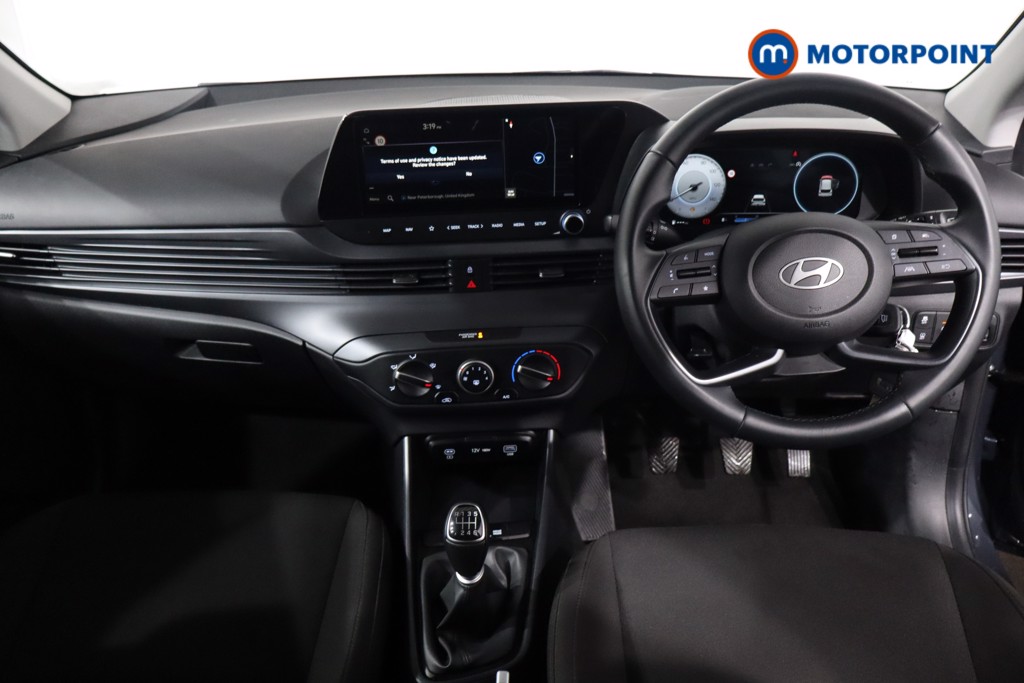 Hyundai I20 Advance Manual Petrol Hatchback - Stock Number (1610912) - 1st supplementary image