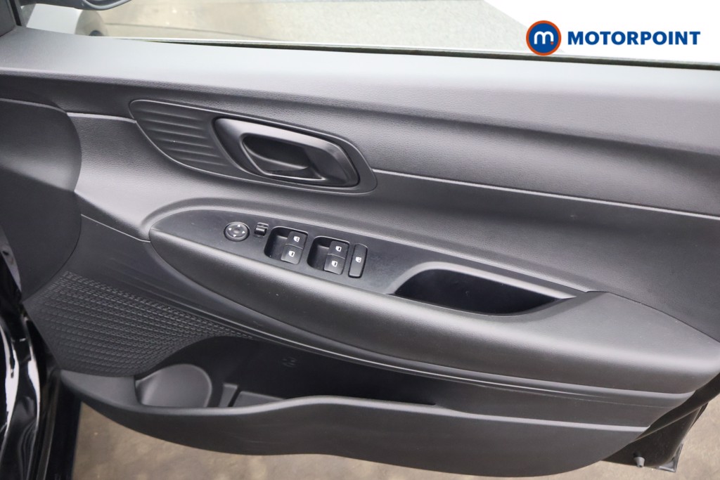 Hyundai I20 Advance Automatic Petrol Hatchback - Stock Number (1610946) - 12th supplementary image