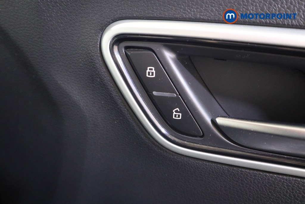 Mg Motor Uk ZS Trophy Ev Automatic Electric SUV - Stock Number (1610972) - 13th supplementary image