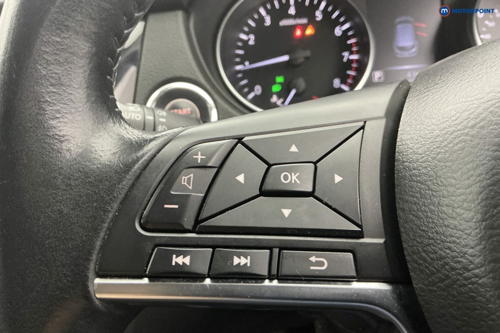 Nissan Qashqai N-Connecta Automatic Petrol SUV - Stock Number (1611047) - 25th supplementary image