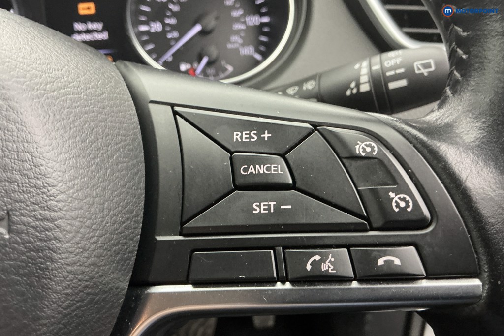 Nissan Qashqai N-Connecta Automatic Petrol SUV - Stock Number (1611047) - 26th supplementary image