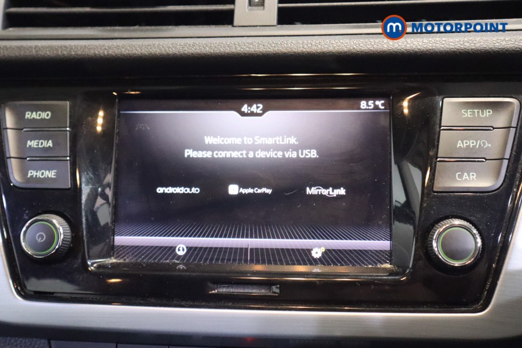 Skoda Fabia Colour Edition Manual Petrol Hatchback - Stock Number (1611491) - 2nd supplementary image