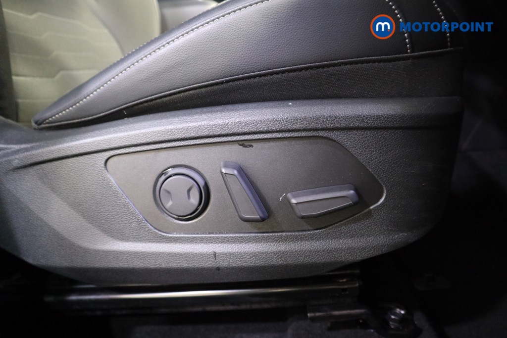 KIA Sportage 3 Automatic Petrol Plug-In Hybrid SUV - Stock Number (1611537) - 15th supplementary image