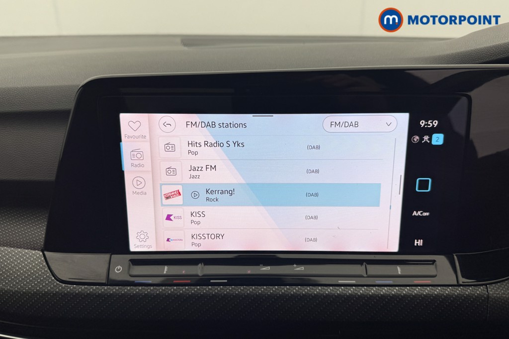 Volkswagen Golf R-Line Automatic Diesel Hatchback - Stock Number (1611624) - 6th supplementary image