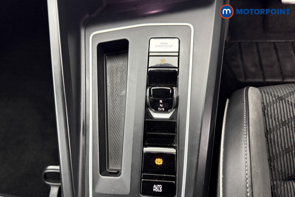 Volkswagen Golf R-Line Automatic Diesel Hatchback - Stock Number (1611624) - 13th supplementary image