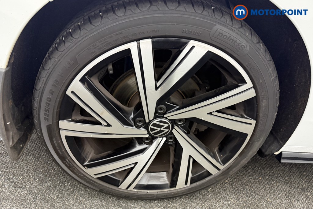 Volkswagen Golf R-Line Automatic Diesel Hatchback - Stock Number (1611624) - 31st supplementary image