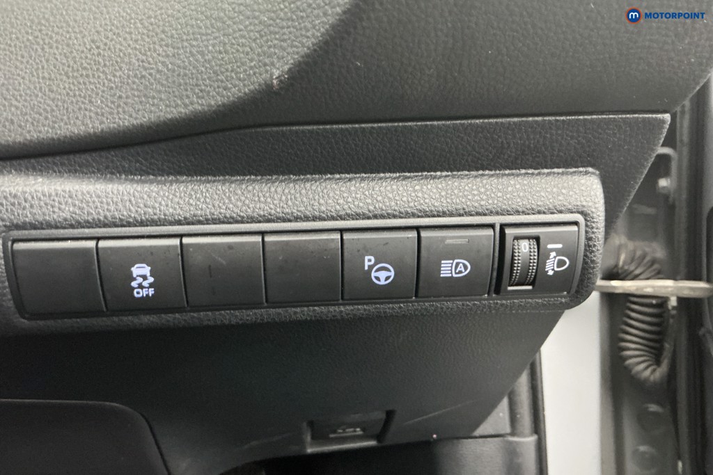 Toyota Corolla Icon Tech Automatic Petrol-Electric Hybrid Estate - Stock Number (1611636) - 26th supplementary image