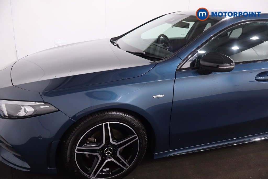 Mercedes-Benz A Class Amg Line Executive Edition Automatic Petrol Hatchback - Stock Number (1611844) - 27th supplementary image