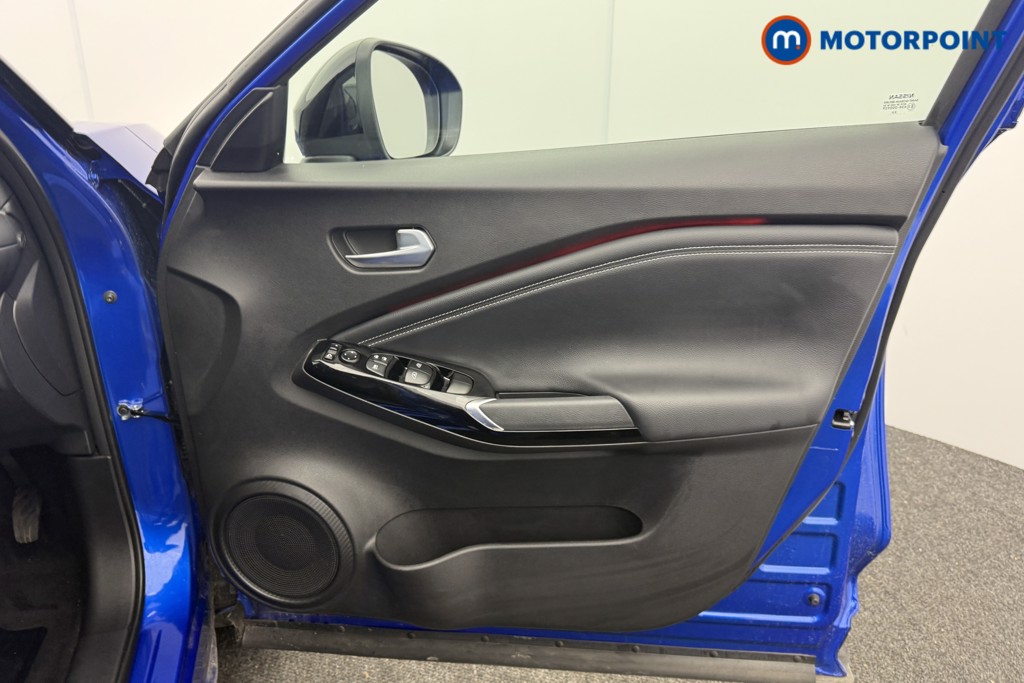 Nissan Juke Tekna Manual Petrol SUV - Stock Number (1612224) - 17th supplementary image