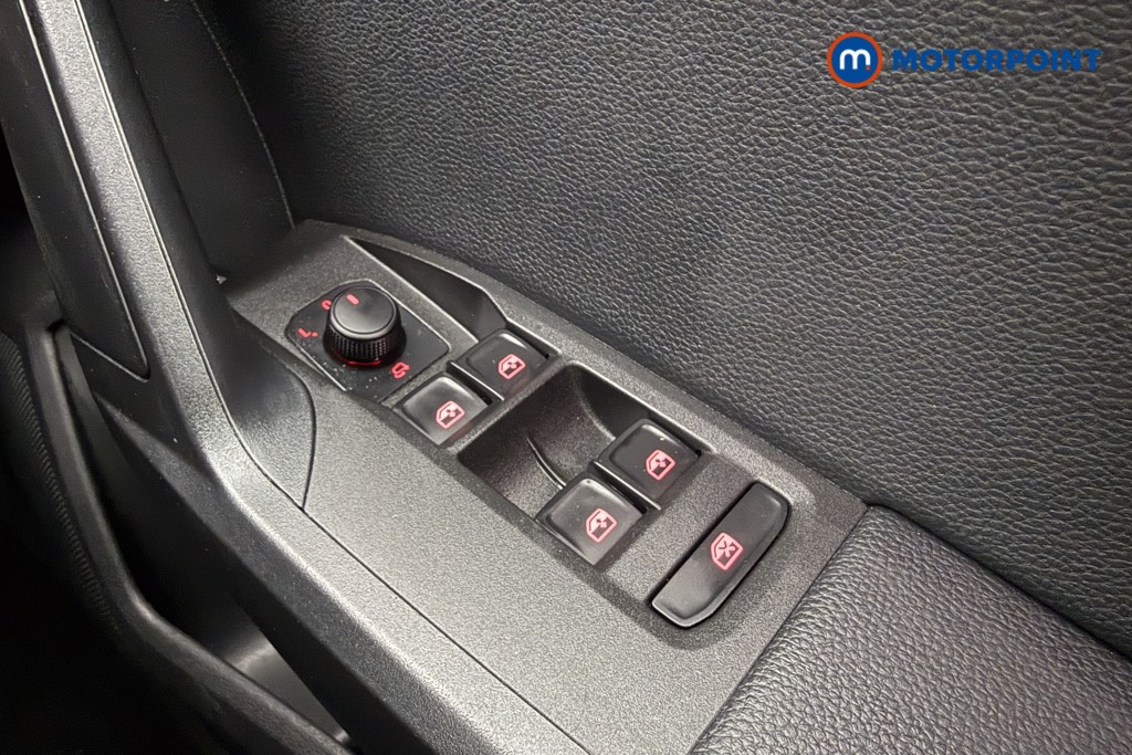 Seat Arona Fr Sport Manual Petrol SUV - Stock Number (1612468) - 16th supplementary image