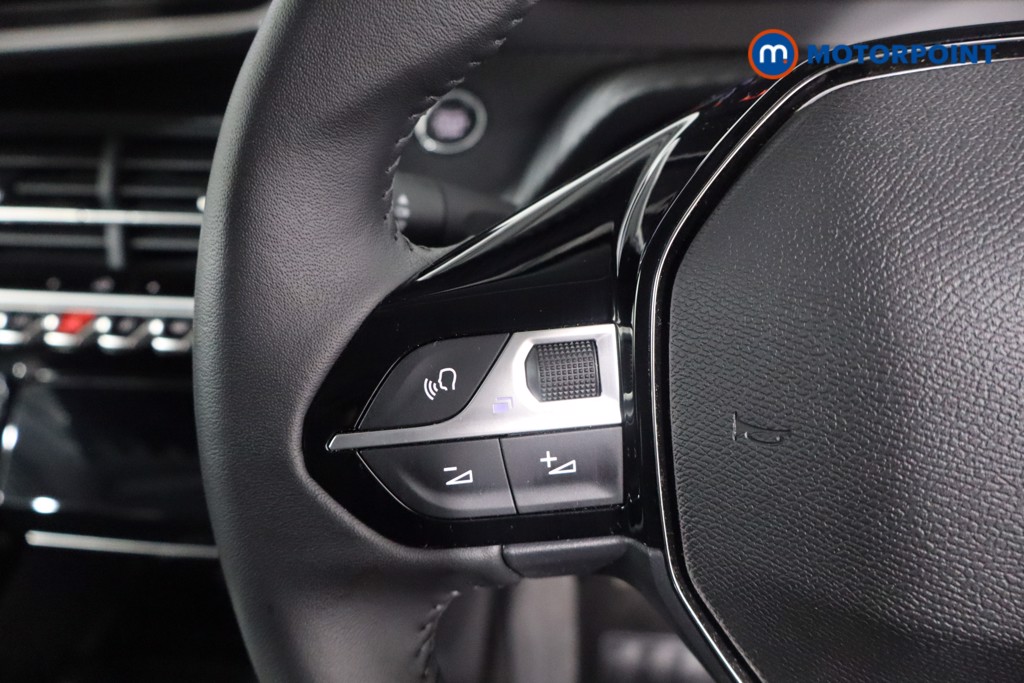 Peugeot 208 Allure Manual Petrol Hatchback - Stock Number (1613127) - 7th supplementary image
