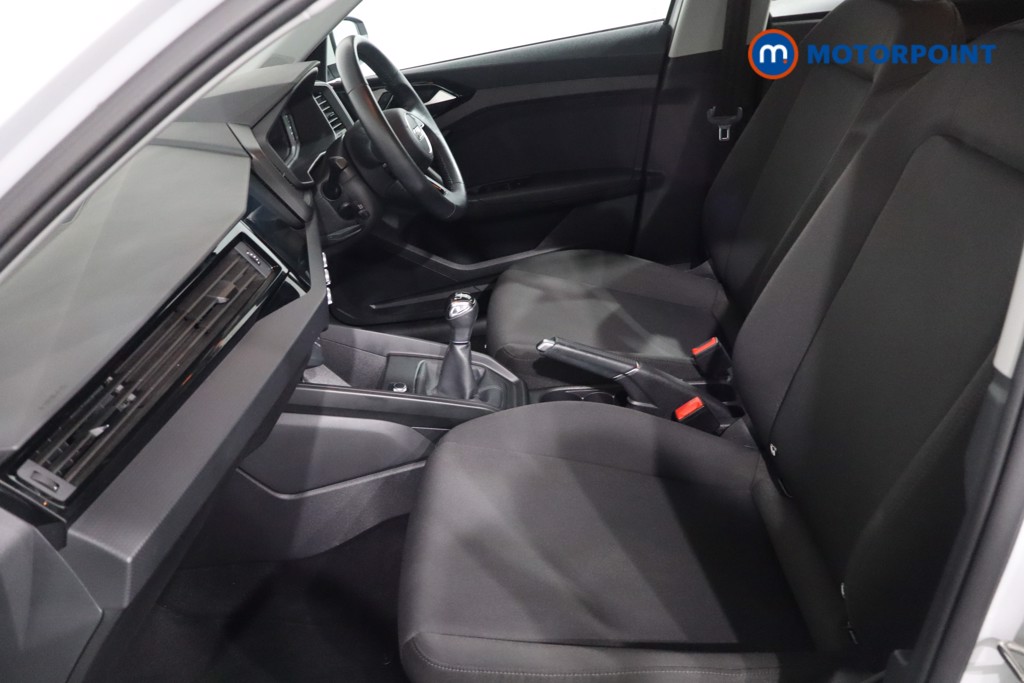 Audi A1 Technik Manual Petrol Hatchback - Stock Number (1613381) - 4th supplementary image