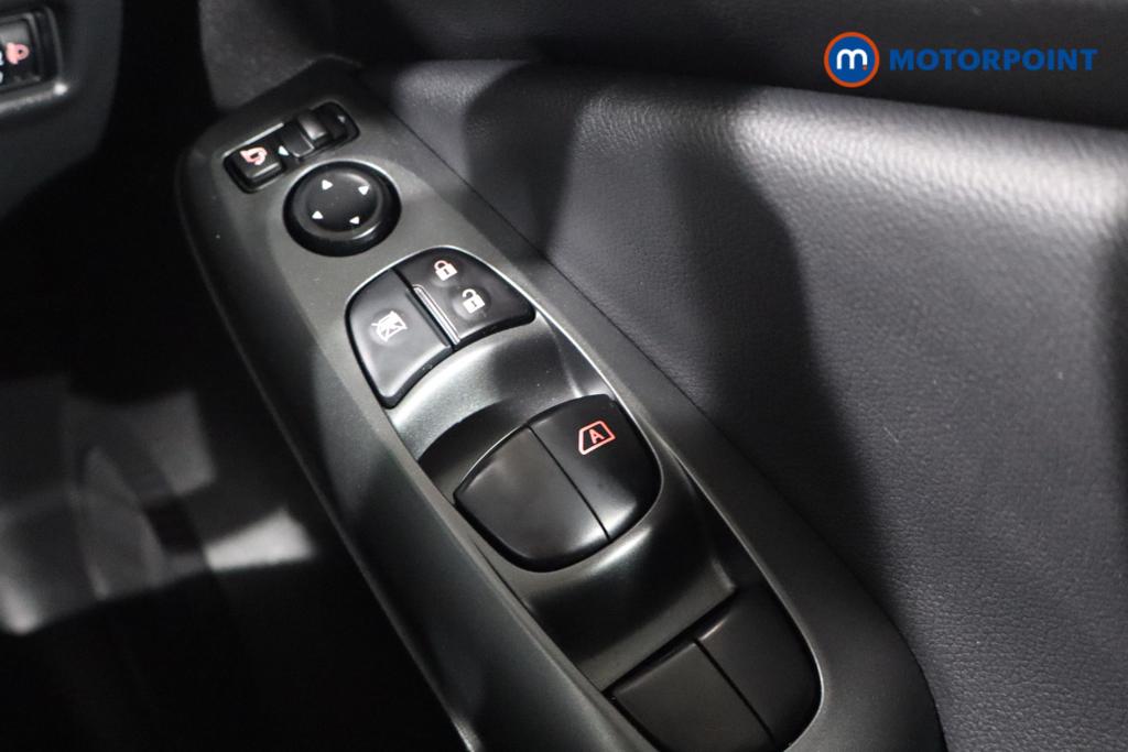 Nissan Juke Acenta Premium Manual Petrol SUV - Stock Number (1613411) - 10th supplementary image