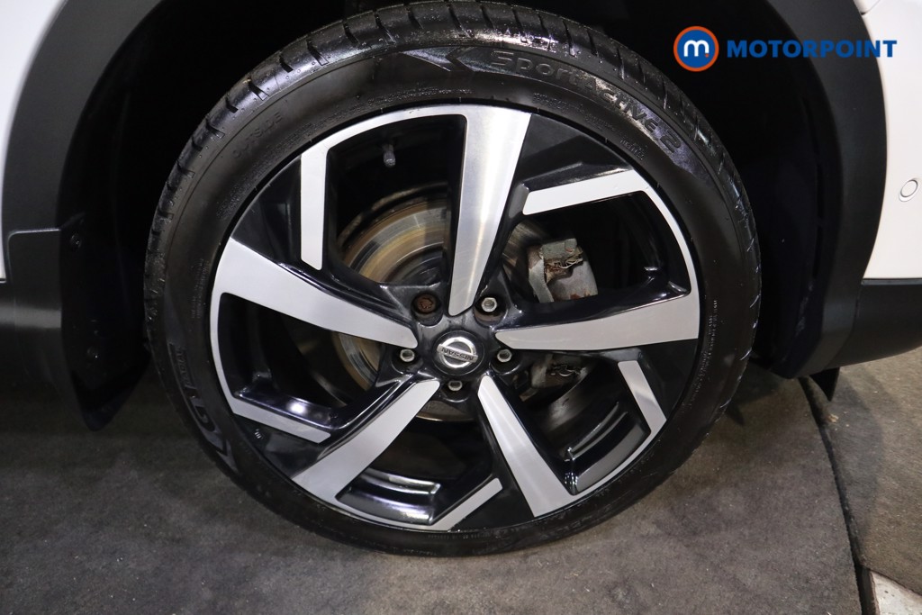 Nissan Qashqai Tekna Manual Diesel SUV - Stock Number (1579513) - 20th supplementary image