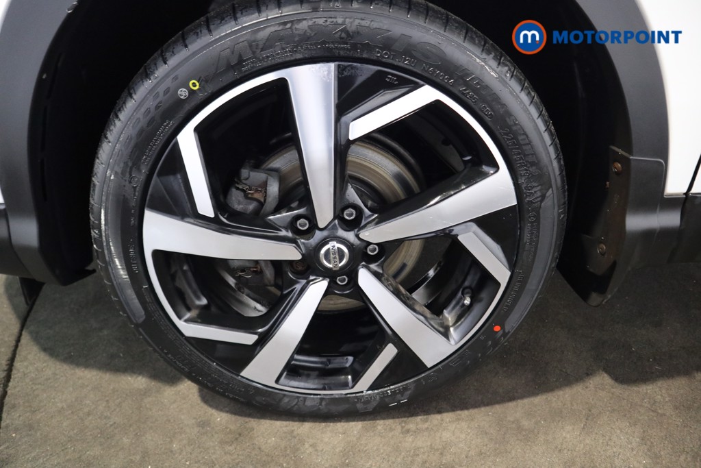 Nissan Qashqai Tekna Manual Diesel SUV - Stock Number (1579513) - 21st supplementary image