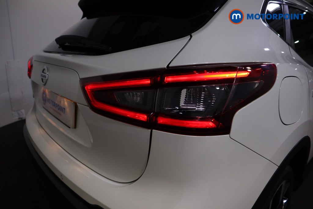 Nissan Qashqai Tekna Manual Diesel SUV - Stock Number (1579513) - 26th supplementary image