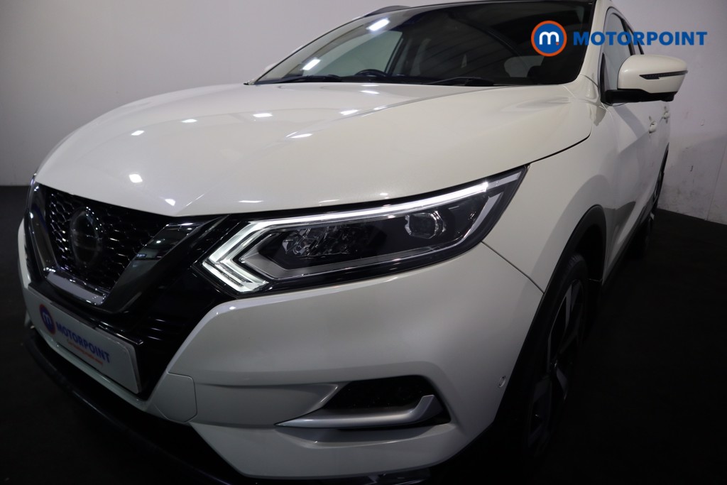 Nissan Qashqai Tekna Manual Diesel SUV - Stock Number (1579513) - 32nd supplementary image