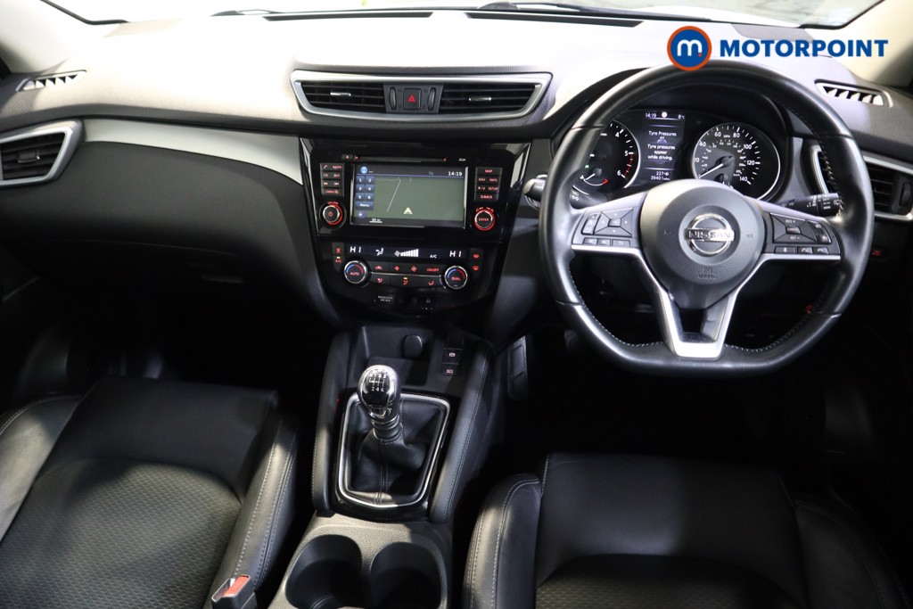 Nissan Qashqai Tekna Manual Diesel SUV - Stock Number (1579513) - 1st supplementary image