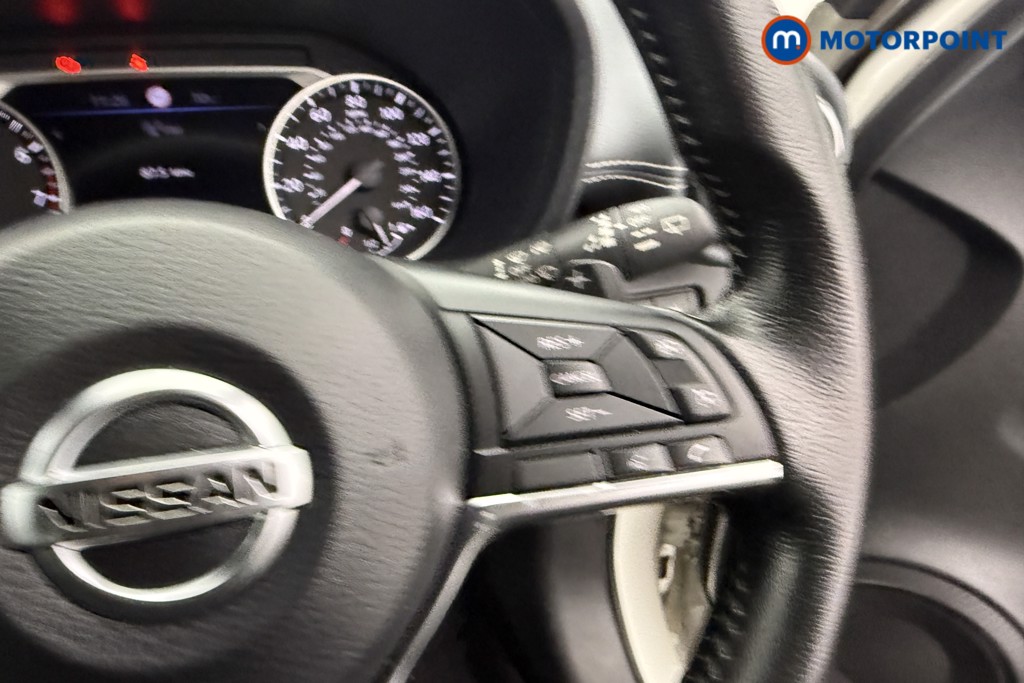 Nissan Juke N-Connecta Automatic Petrol SUV - Stock Number (1592008) - 14th supplementary image